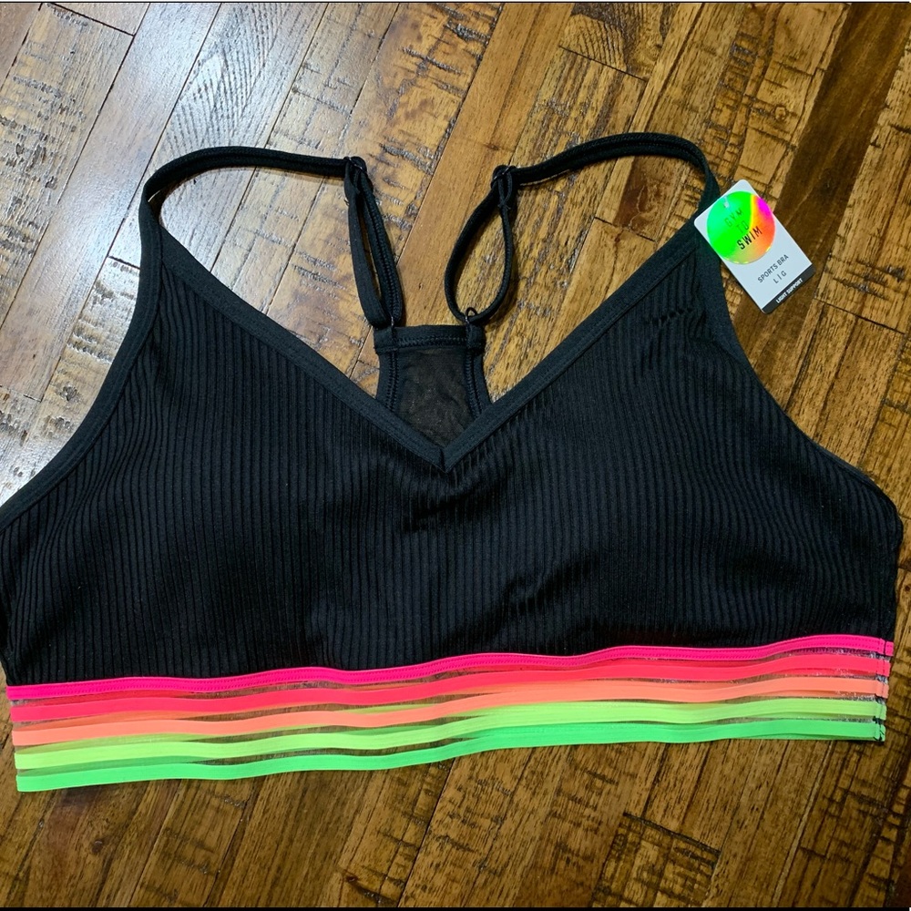 Victoria’s Secret Gym to Swim Sports Bra
